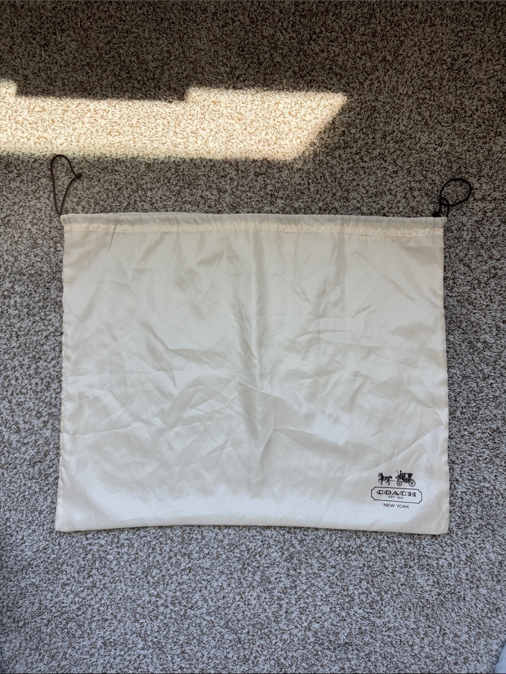 Authentic Coach Leatherware Cream Silk Satin Drawstring Dust Bag 23" x 18.5"